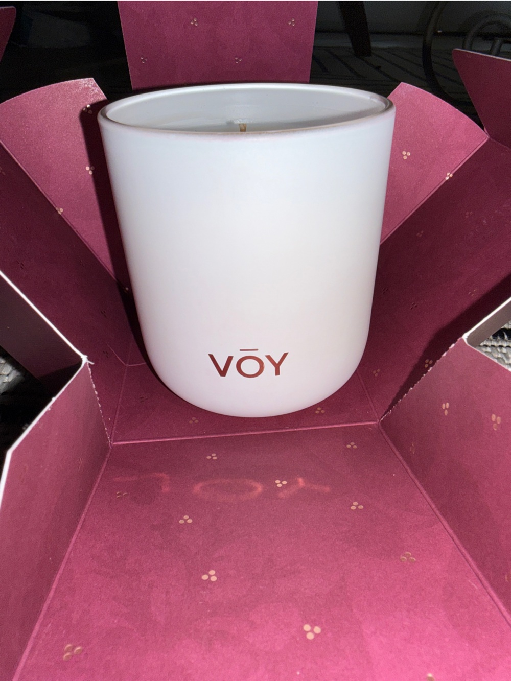 VOY White Ceramic Scented Candle